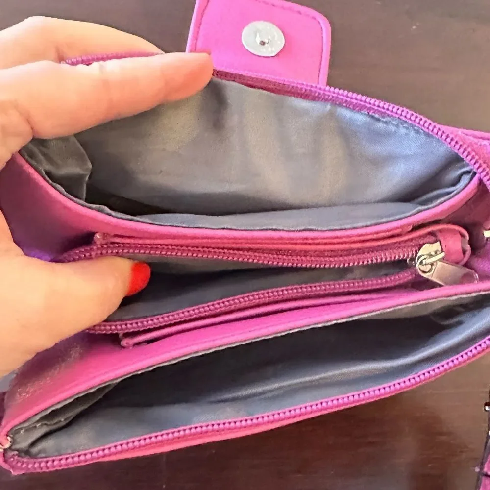 Magenta cross body  - Picture 4 of 8